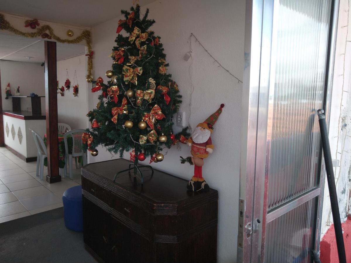 Hostel E Pousada Vila De Porto ปอร์โต จิ กาลินญาส ภายนอก รูปภาพ